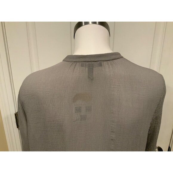 Eileen Fisher Gray Crinkle 100% Silk Button-Up Blouse, Size S - Picture 8 of 9